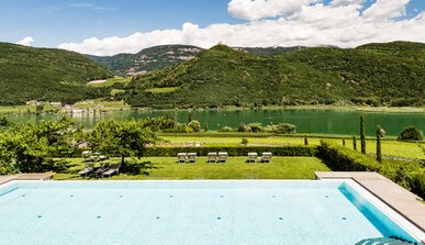 Weinhotel Hasslhof - © Hotel Hasslhof am Kalterer See
